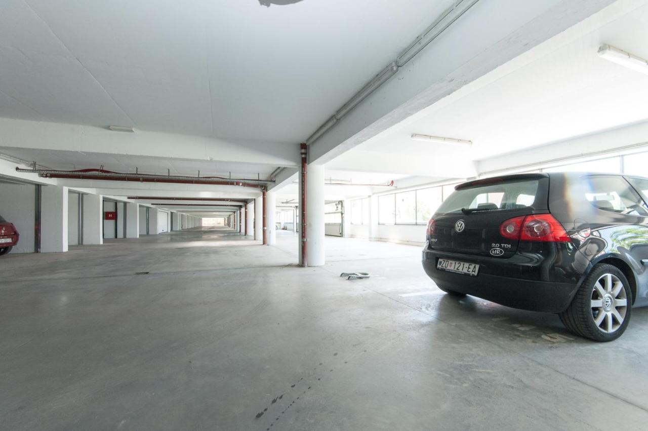 Jadran Apartment With Balcony And Parking Garage ザダル エクステリア 写真