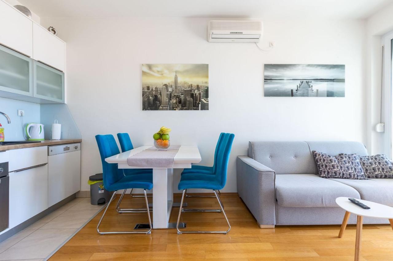 Jadran Apartment With Balcony And Parking Garage ザダル エクステリア 写真
